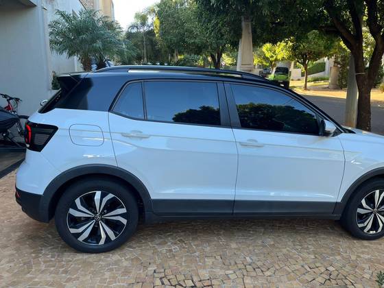 VOLKSWAGEN T-CROSS 1.0 200 TSI TOTAL FLEX AUTOMÁTICO